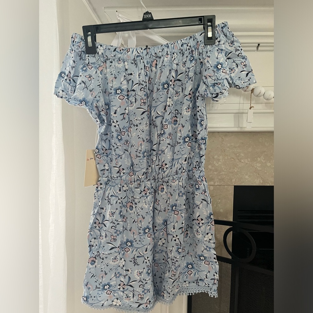 Junior Girls romper - size xs